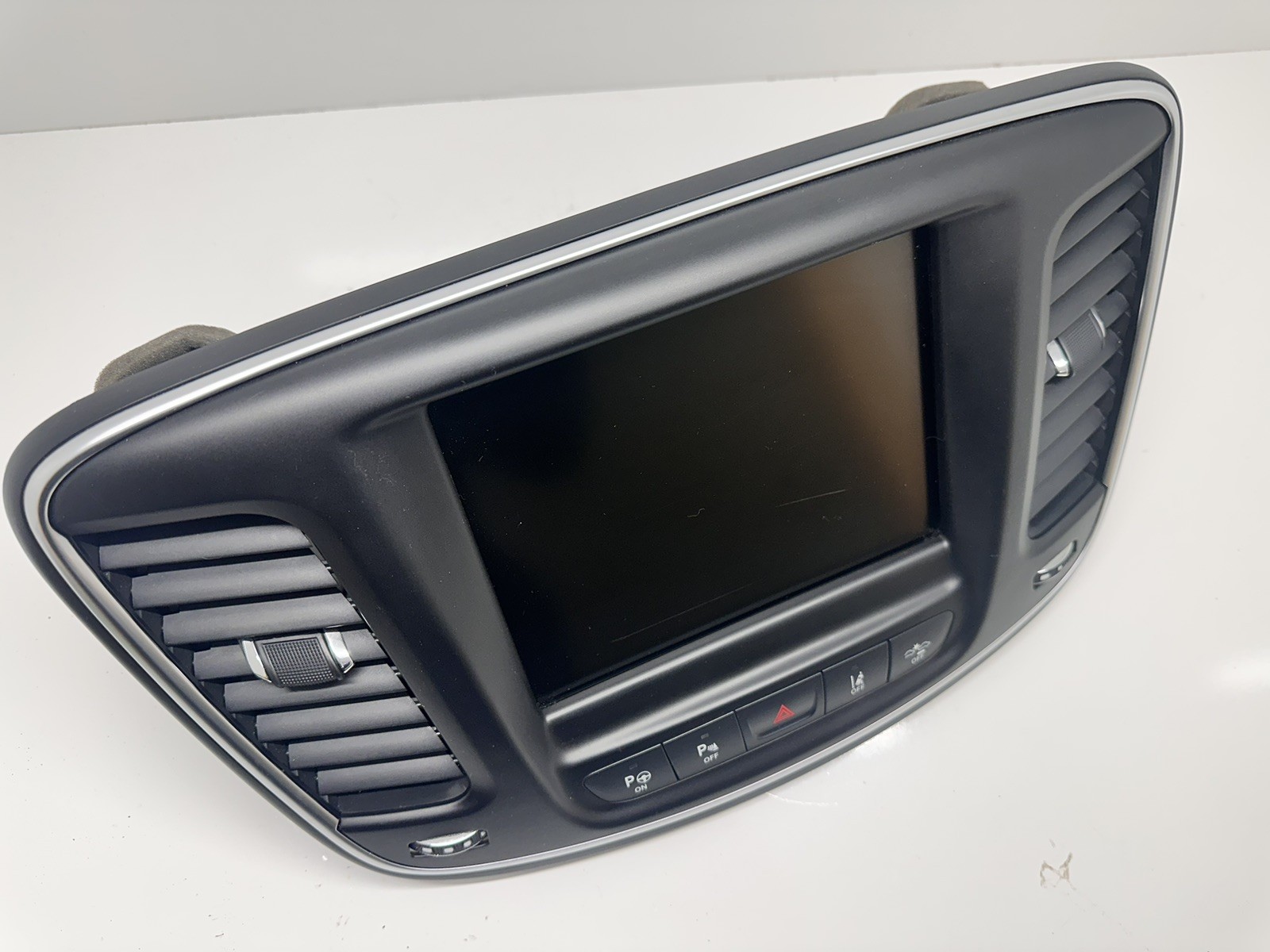 15-17 Chrysler 200 GPS Navigation UConnect VP4 RA4 Radio 8.4 Display Screen OEM