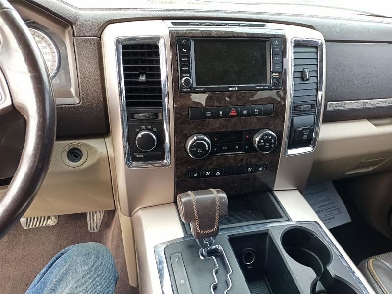 P050914186AD RHB Radio GPS Navigation Stereo Receiver Touchscreen 9670872