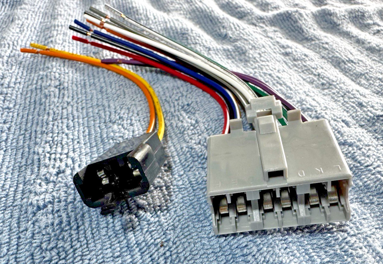 NEW 1978-91 Models AC Delco AM FM Stereo Radio 12-PIN Wiring Harness Plugs
