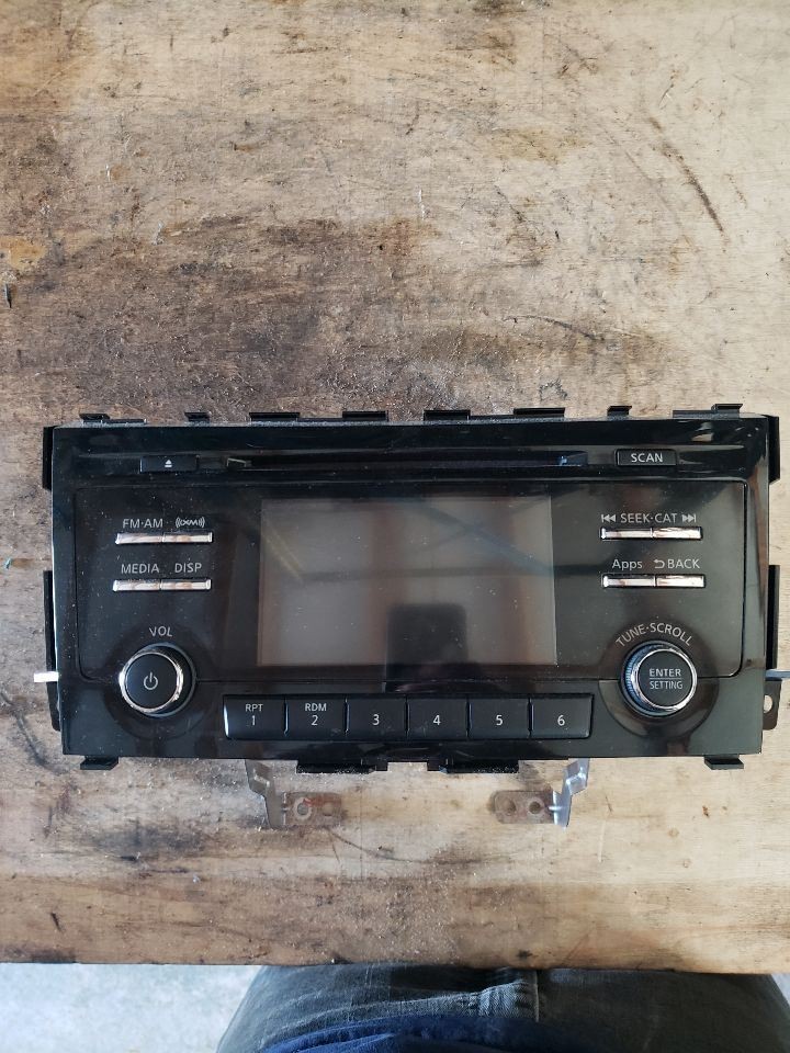 Radio Display and Receiver AM-FM-CD S Fits 13-15 ALTIMA 235315