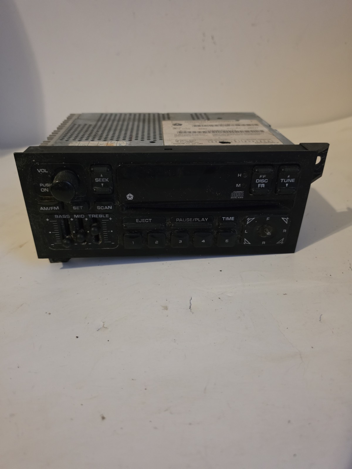 85-00 DODGE CHRYSLER JEEP WRANGLER TRUCK OEM Stereo CD Player ORIGINAL