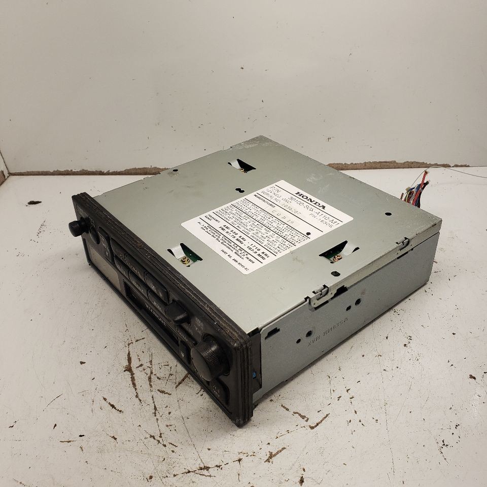 1999-2004 Honda Odyssey Radio LX AM FMcassette Stereo Receiver OEM 1323526