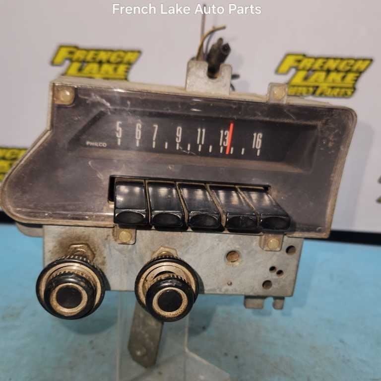 UNTESTED A/M Radio D0AA-18806 Fits 1970 GALAXIE 1242787