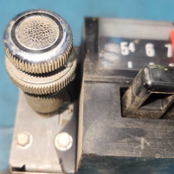 AM Radio “D30A-18806” Fits 1973 GRAN TORINO “UNTESTED” 11420