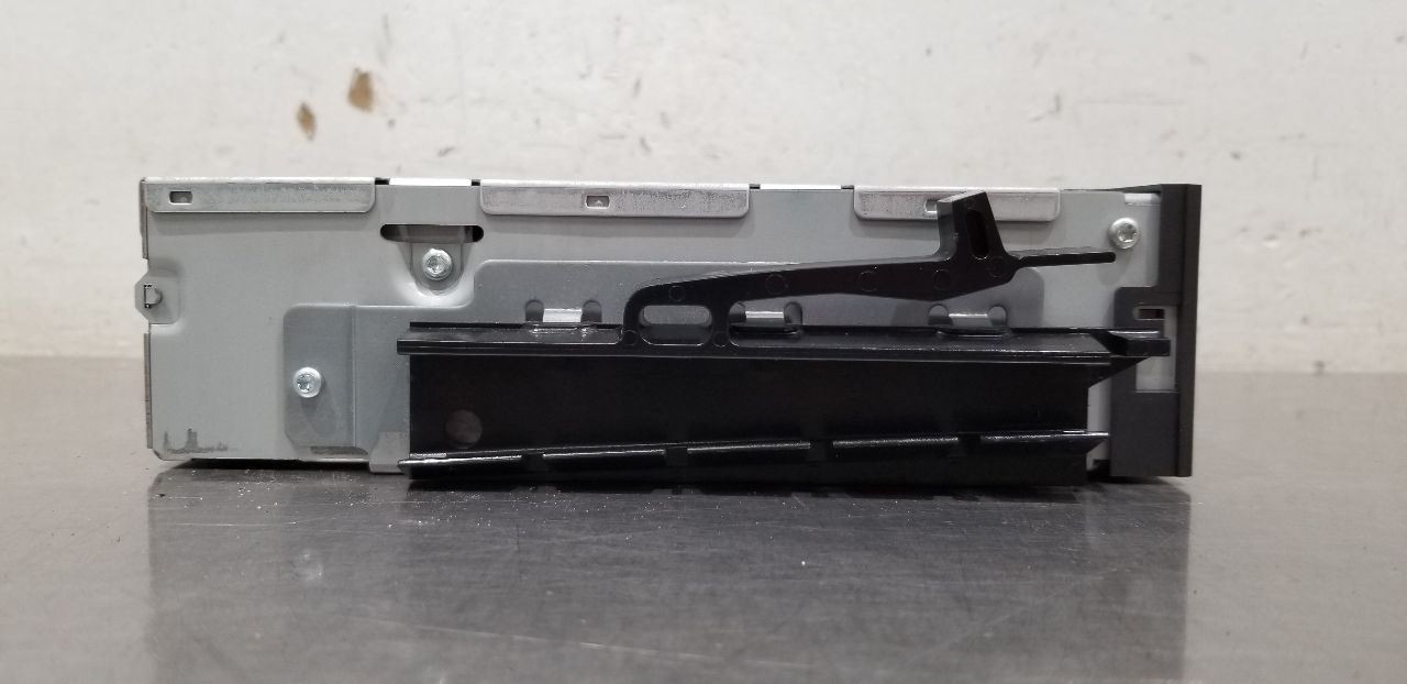 98 CHEVY SUBURBAN 2500 RADIO AUDIO SINGLE DISC PLAYER 16231055