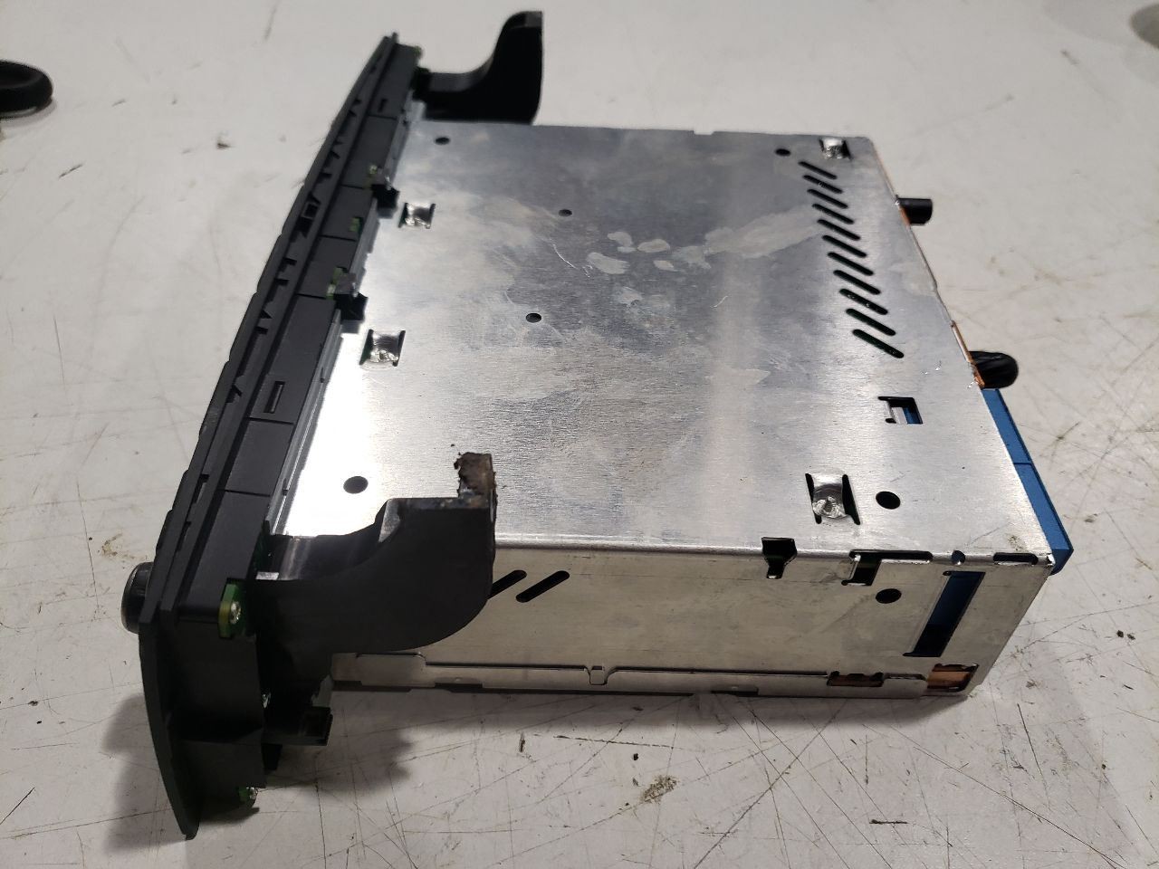 CD Player Radio Receiver – 2010 BMW 135I E82 N54 – 10-11 OEM 9226398