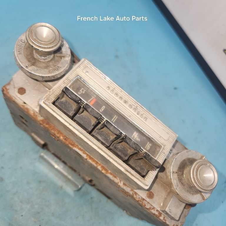 UNTESTED A/M Radio 7291063 Fits 1965 OLDSMOBILE F85 1253283