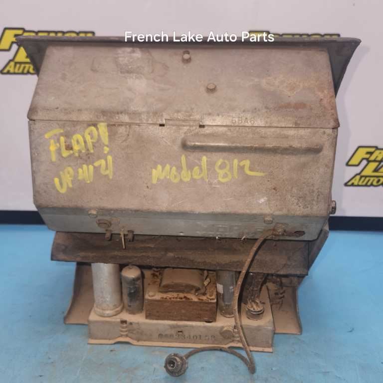 PARTS or REPAIR Radio MOPAR 812 Fits 1951 PLYMOUTH 1246353