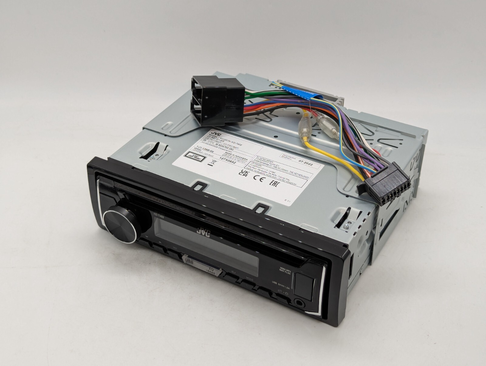 JVC KD-T402 car audio stereo CD MP3 tuner radio for USB Android aux input DIN