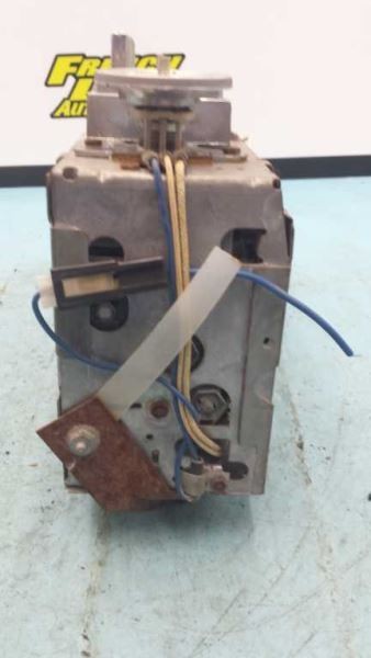 UNTESTED A/M RADIO FOR REBUILD FITS 1972 CUTLASS 996055
