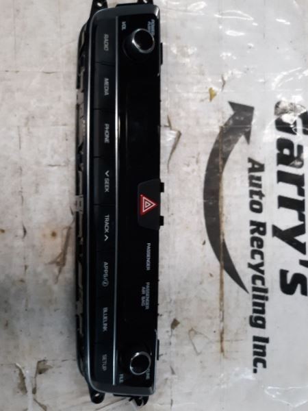 Info-GPS-TV Screen Control Panel Clock ID 94510C2530 Fits 15-17 SONATA 383346