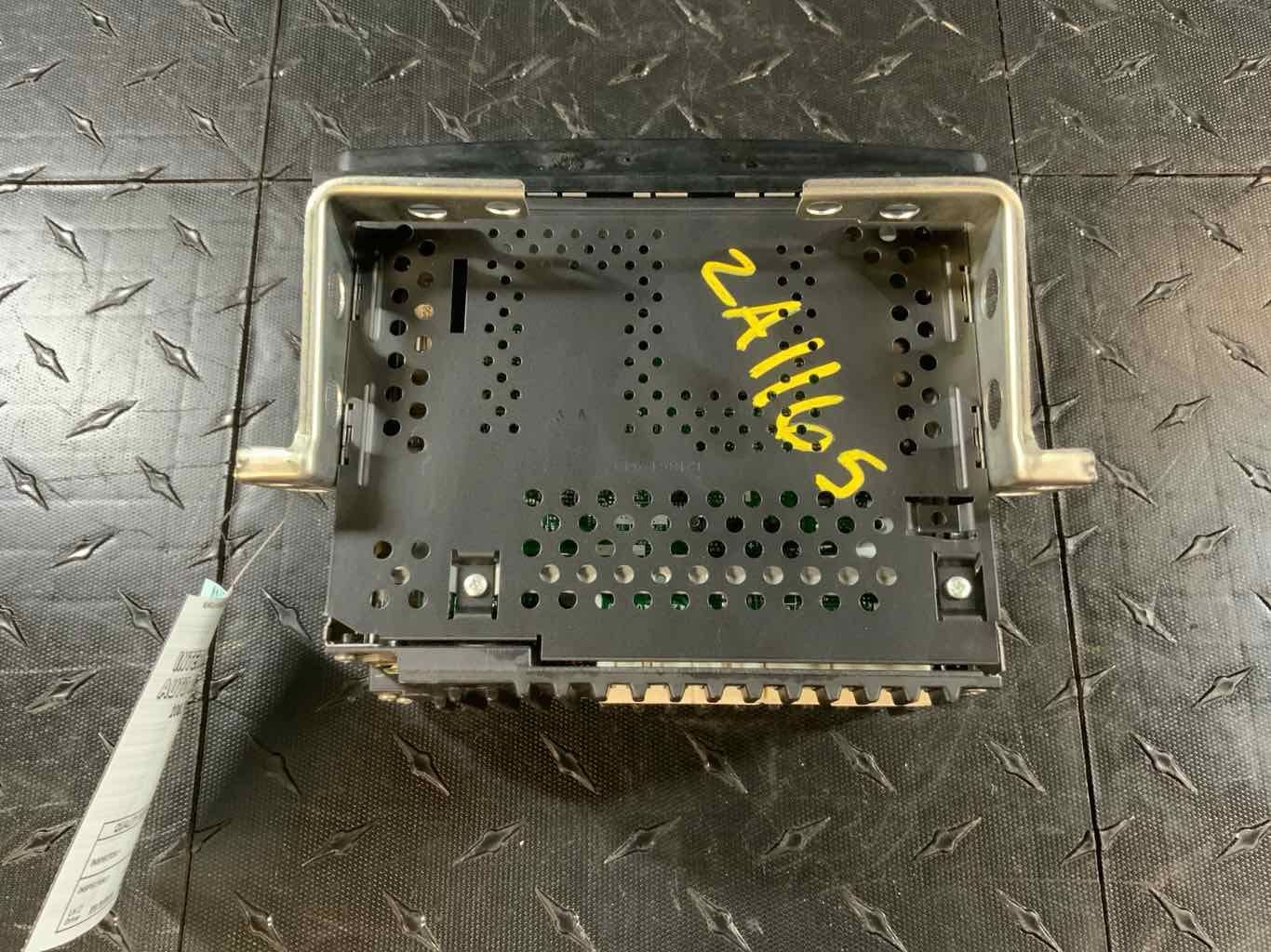 06-07 Toyota 4Runner AM FM CD MP3 WMA Stereo Radio Reciever 8612052530