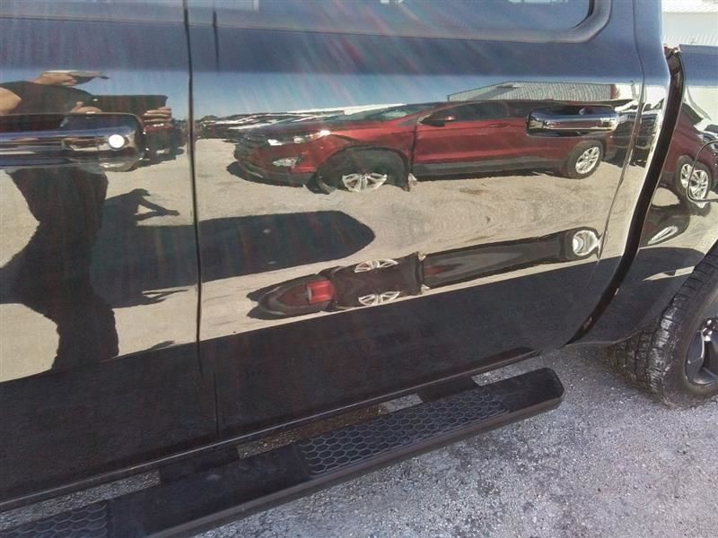 2019-2020 Dodge RAM 1500 CD Player fits New Style Trucks w/o Bench Seats