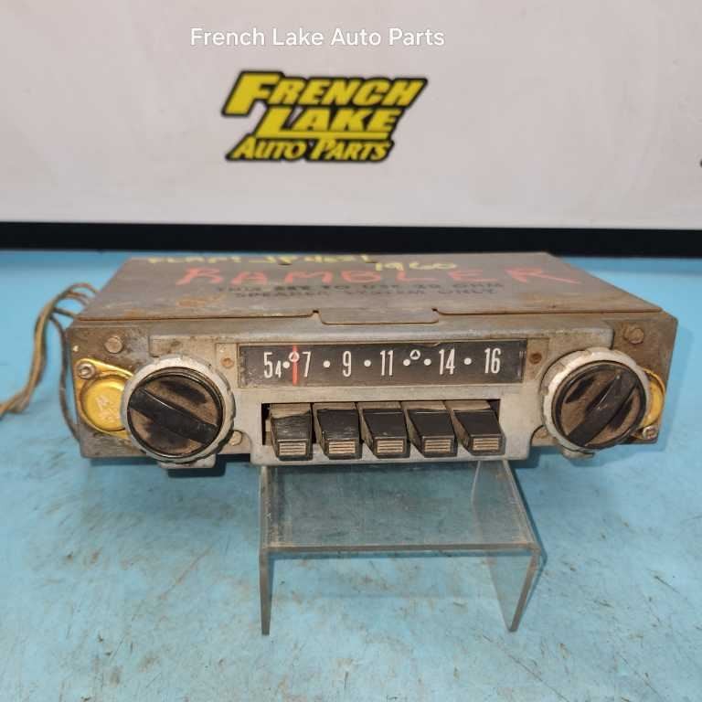 UNTESTED AM Radio “8990706 04MA” Fits 1960 RAMBLER 1239080