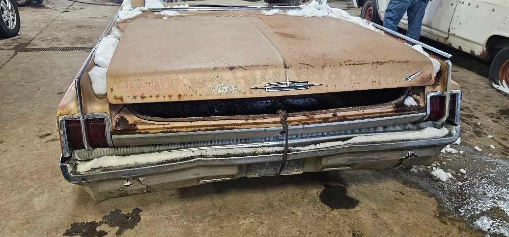A/M RADIO untested Fits 1963 OLDSMOBILE SUPER 88 1067497