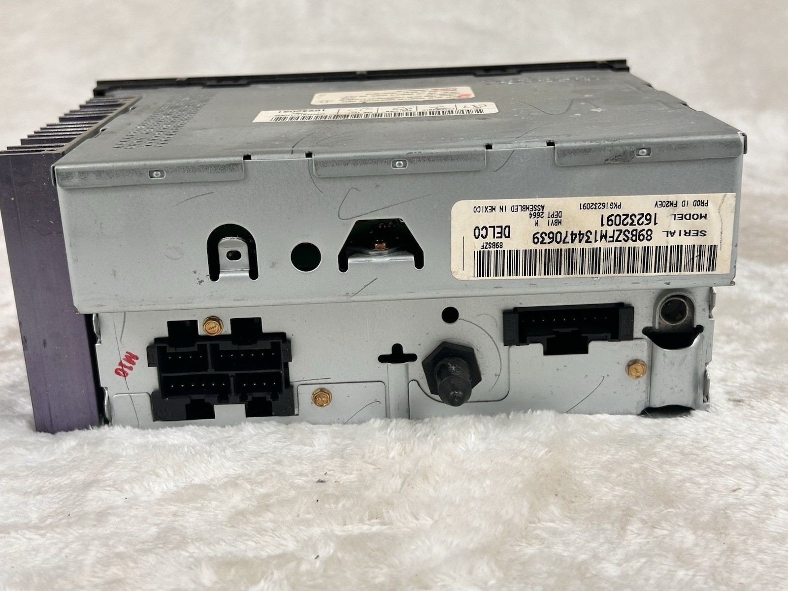 Genuine AC Delco 16232091 Radio AM FM Cassette Player Fits 1996 – 2002 Chevy/GMC