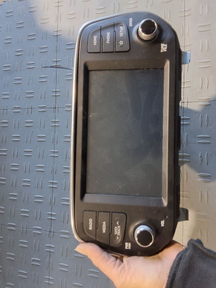 2019-2020 Hyundai SANTA FE Radio Receiver 7.0″ Screen w/o Navigation