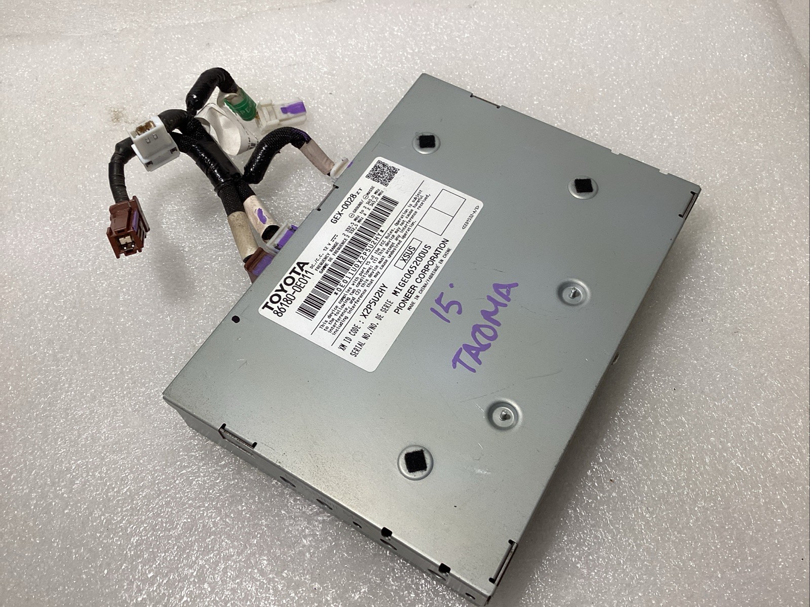 2015-2019 TOYOTA TACOMA RADIO AUDIO SATELLITE RECEIVER 86180-0E011 OEM