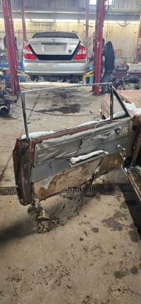 A/M RADIO untested Fits 1963 OLDSMOBILE SUPER 88 1067497