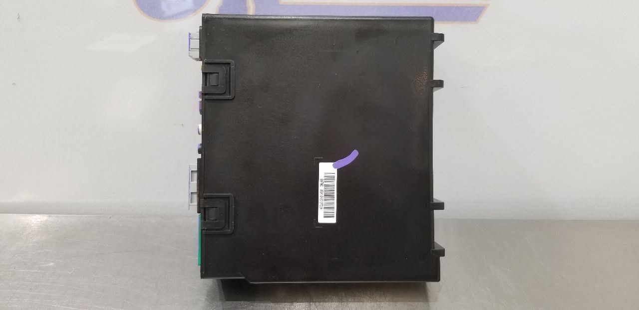 17 GMC SIERRA 1500 RADIO AUDIO RECEIVER 84102336