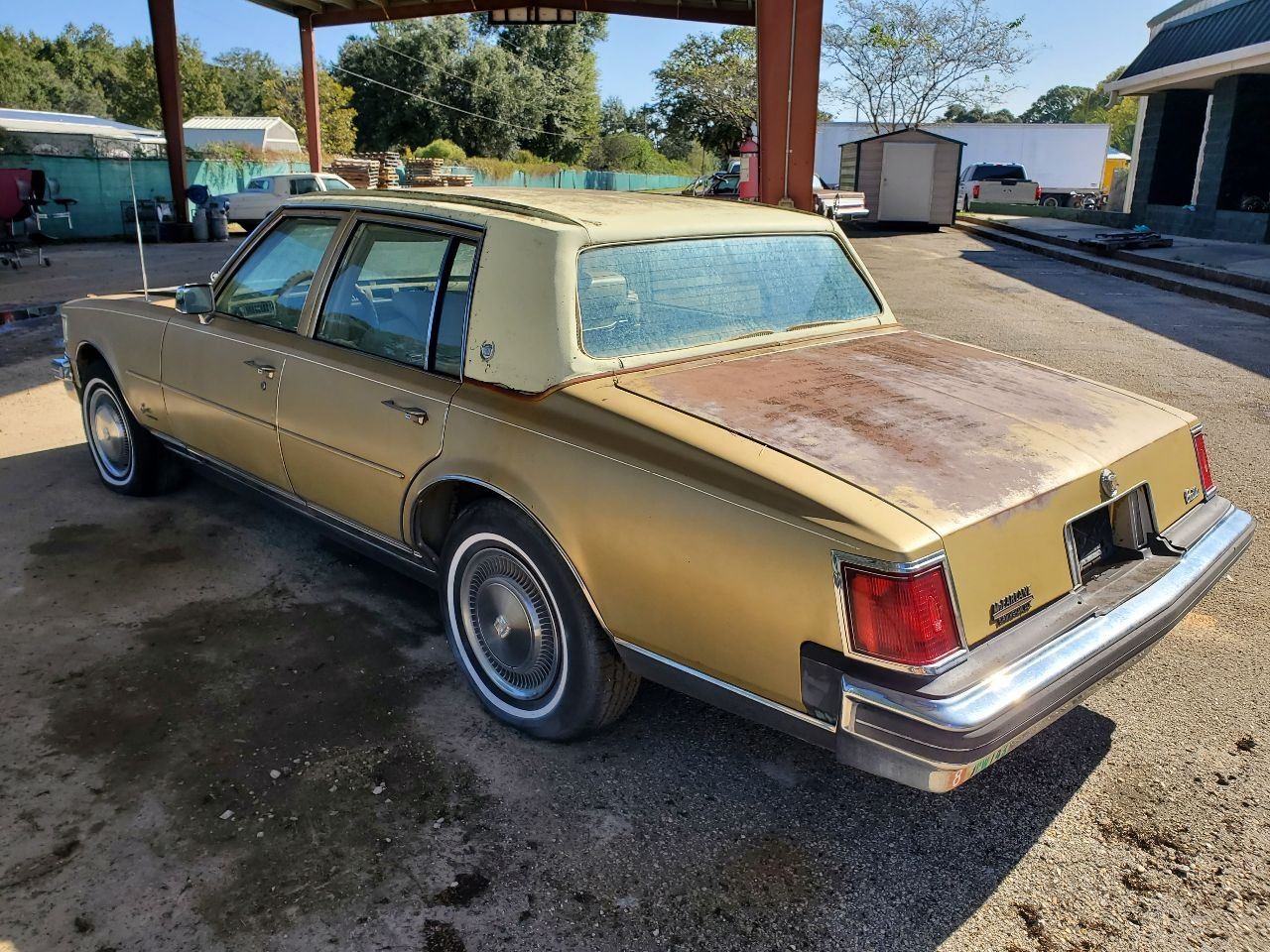1976 Cadillac Seville OEM Radio Audio