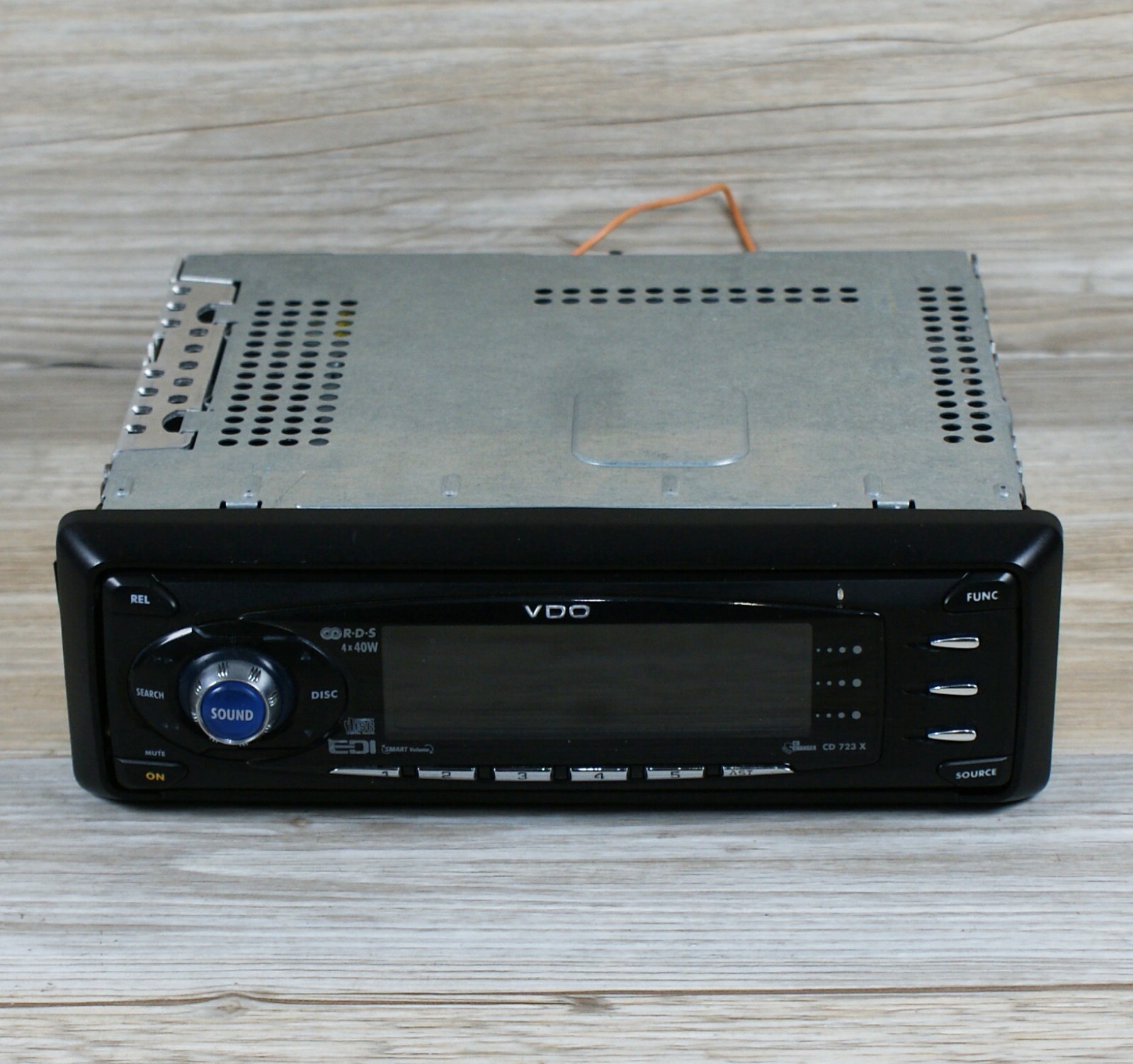 VDO CD-723X Car Stereo CD Radio Player Head Unit RDS Flip Front SPARES or REPAIR