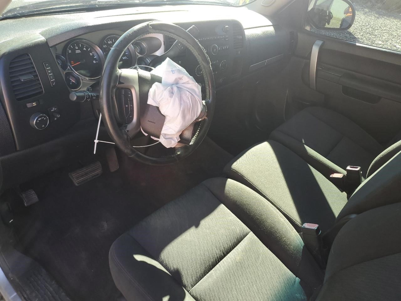 Audio Equipment Radio AM-FM-CD-MP3-USB Fits 11-21 EXPRESS 2500 VAN 31665488