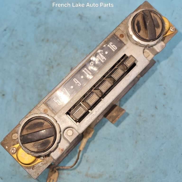 UNTESTED AM Radio “8990706 04MA” Fits 1960 RAMBLER 1239080