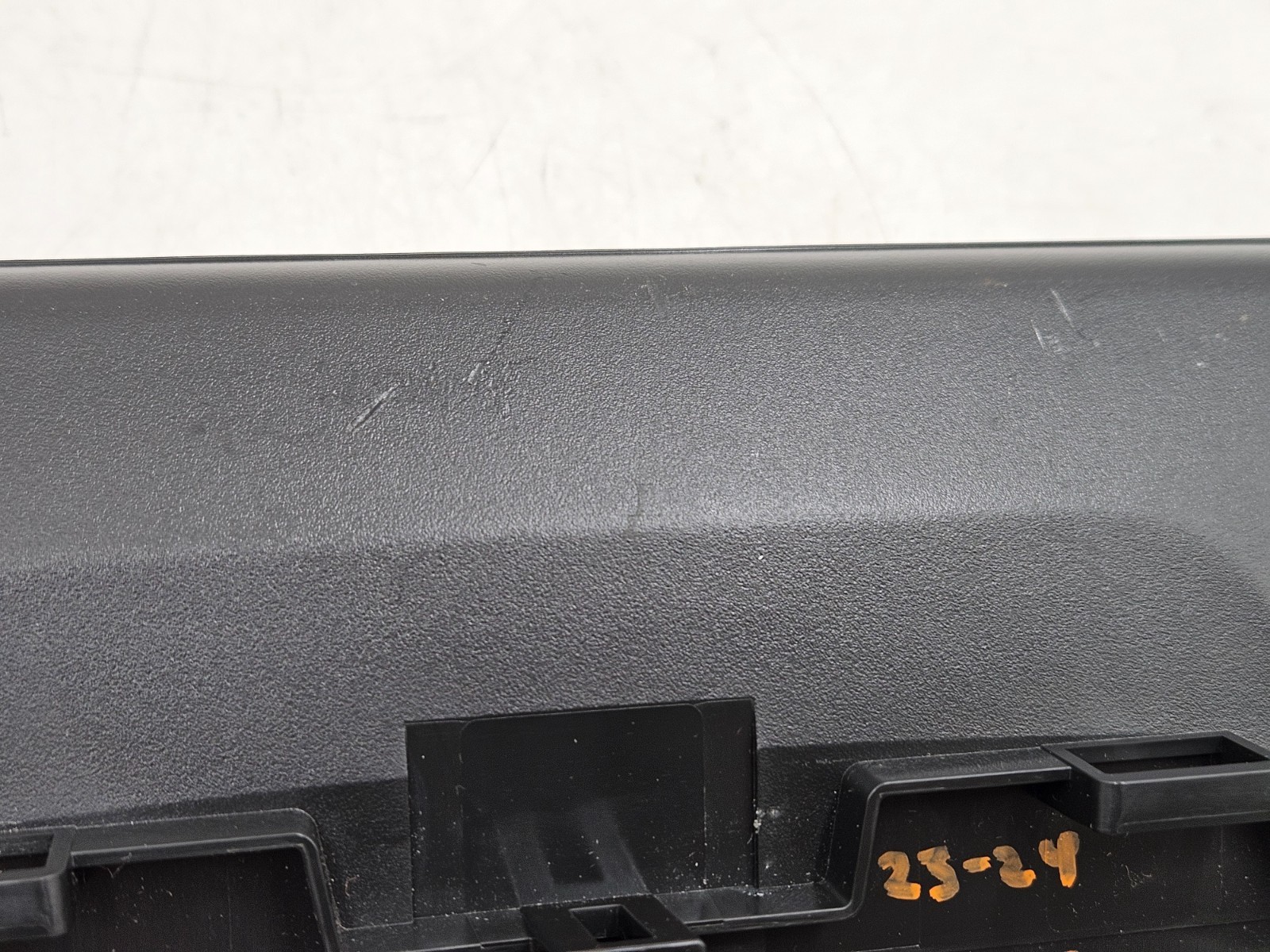 2023–2025 Honda CR-V Touring 9″ Radio Display Screen 8A7003A0A01 OEM Scratches