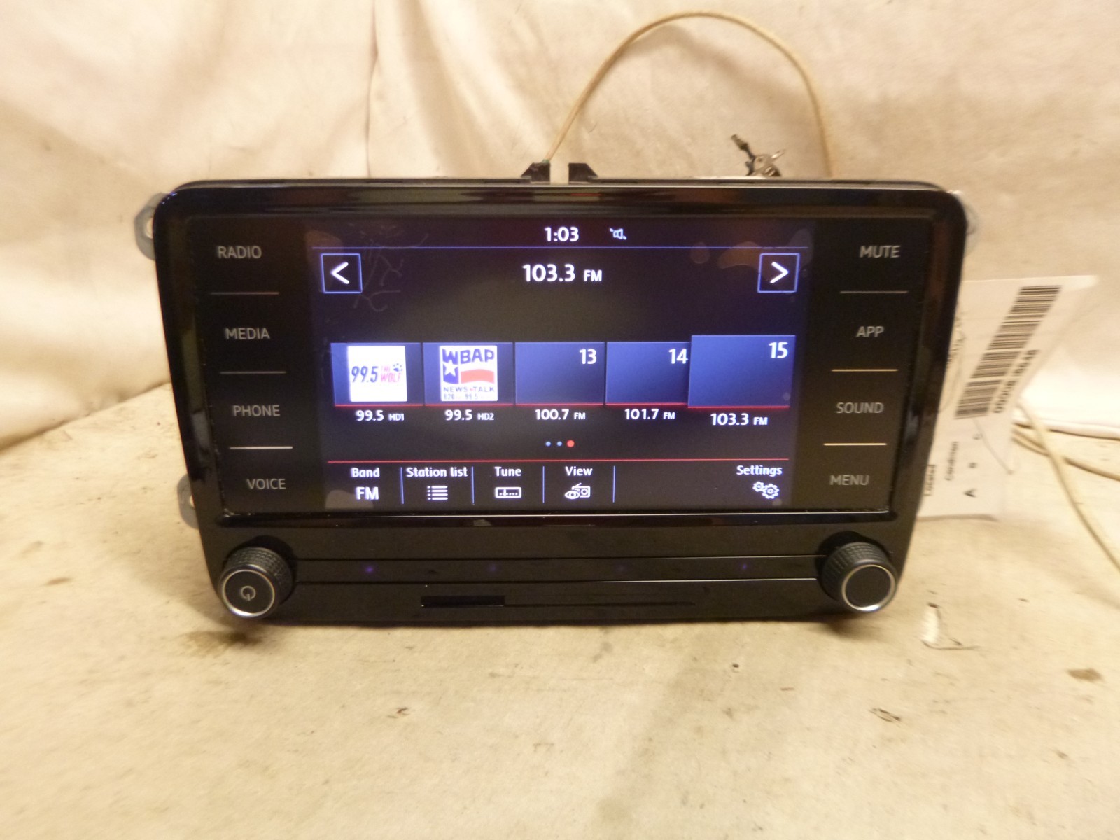 20 21 22 Volkswagen Passat Radio Receiver 5C0035200F RAT10