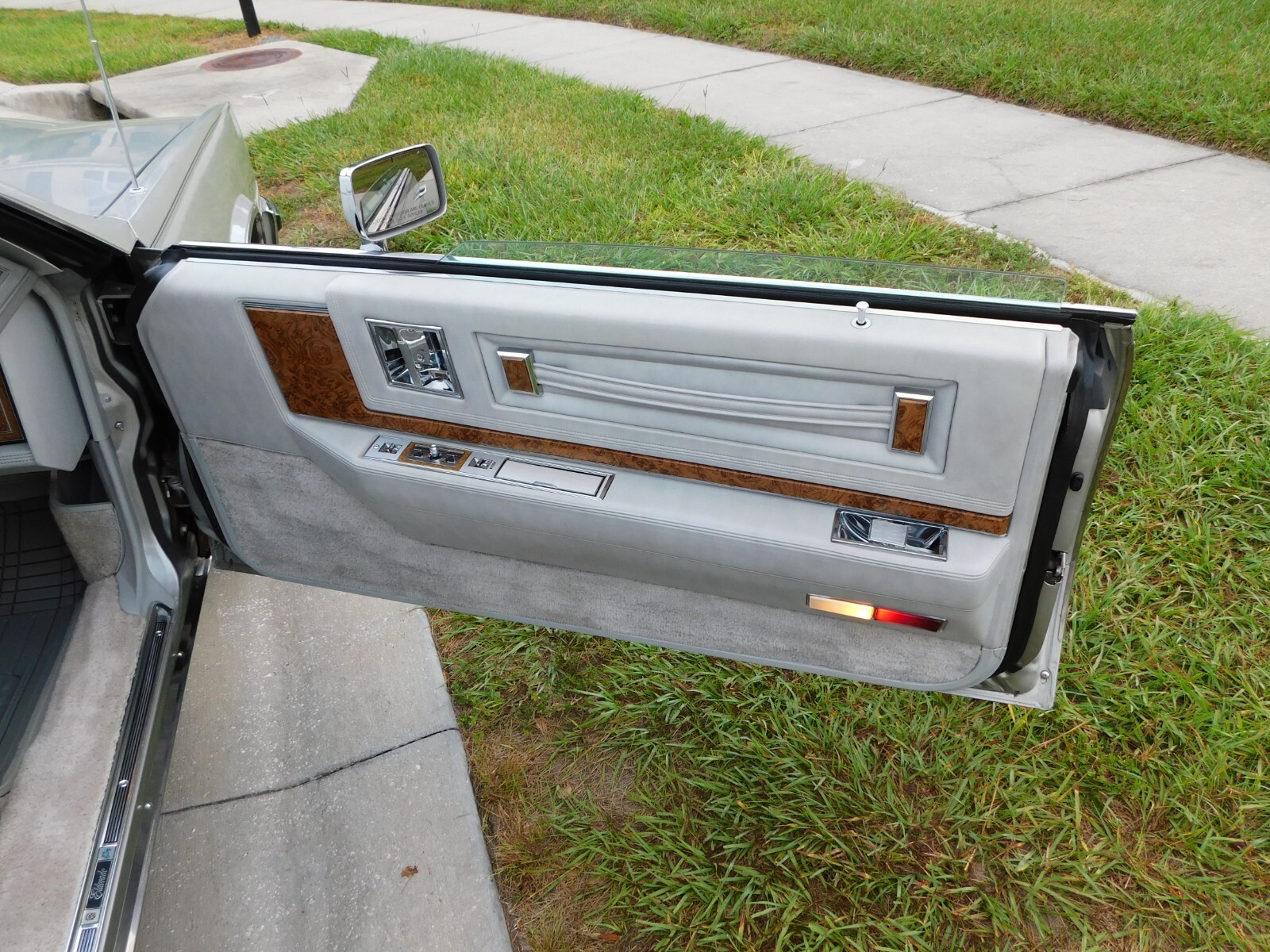 GM 1979 Cadillac Eldorado in Norfolk Grey with Silver leather interior 350 V-8.