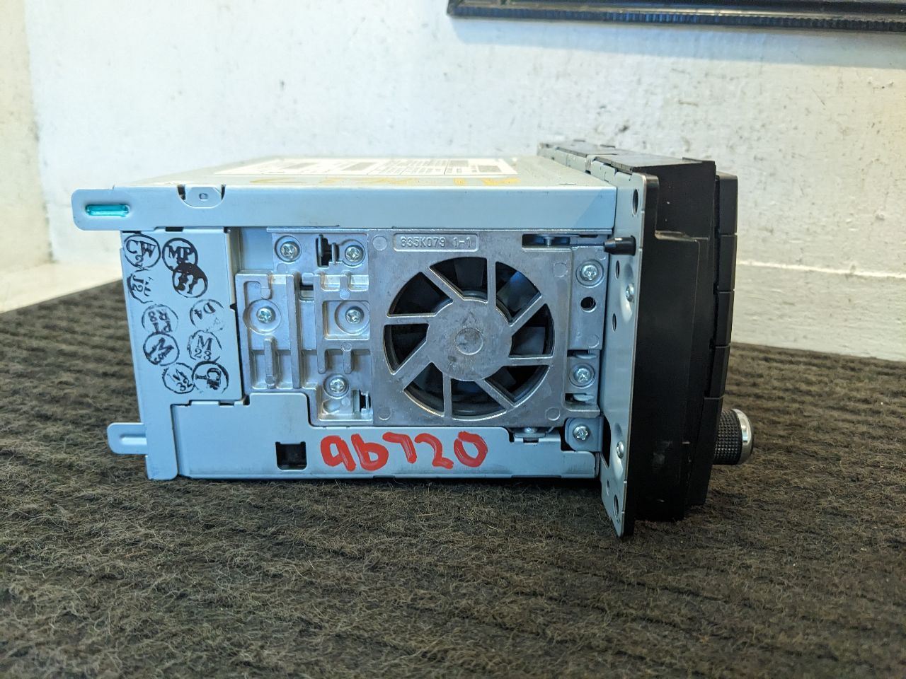 13 14 Challenger OEM navigation radio RHB P0509133AF