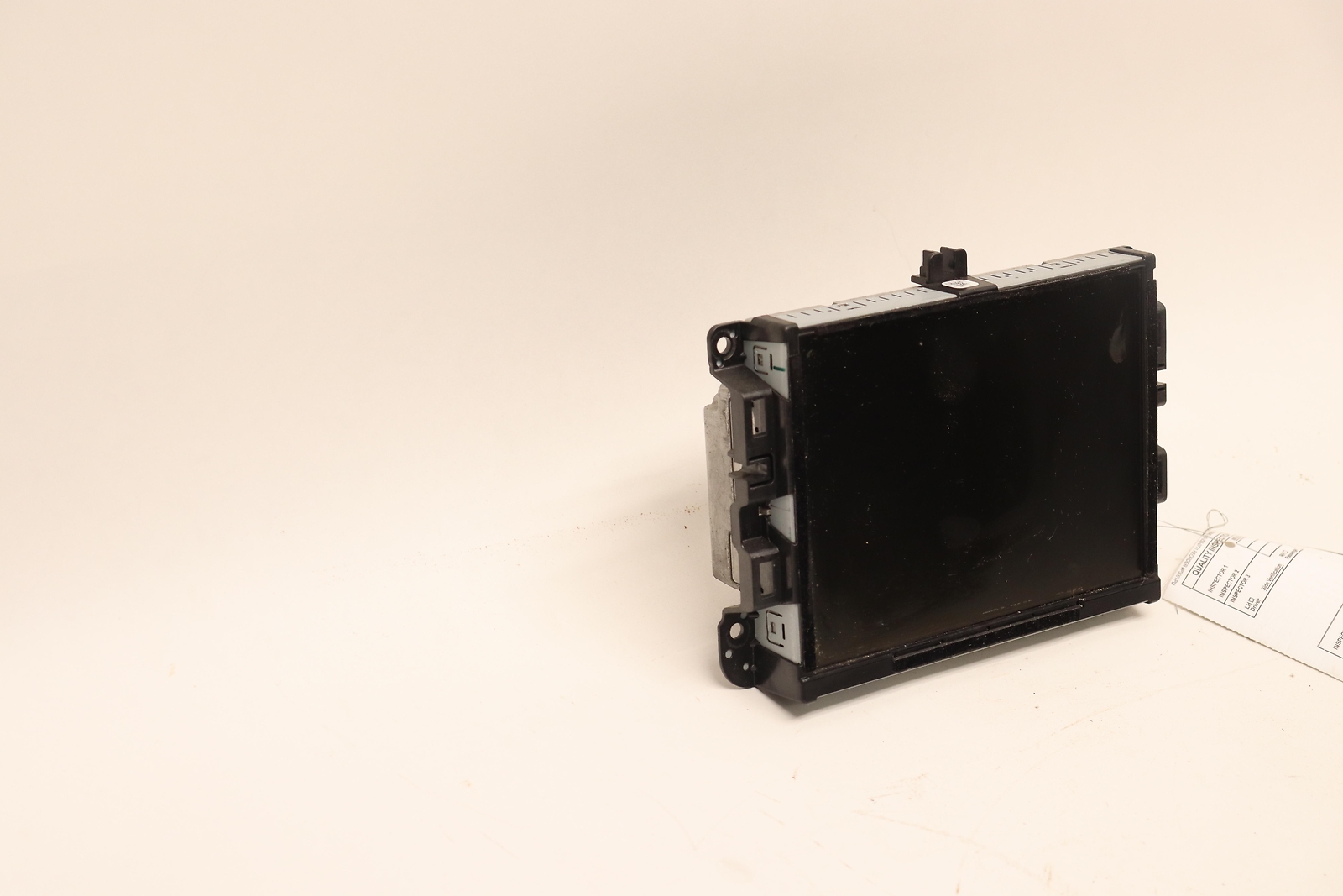 2016 DODGE RAM 3500 AM FM CD PLAYER RADIO RECEIVER DISPLAY 8.4″ SCREEN OEM