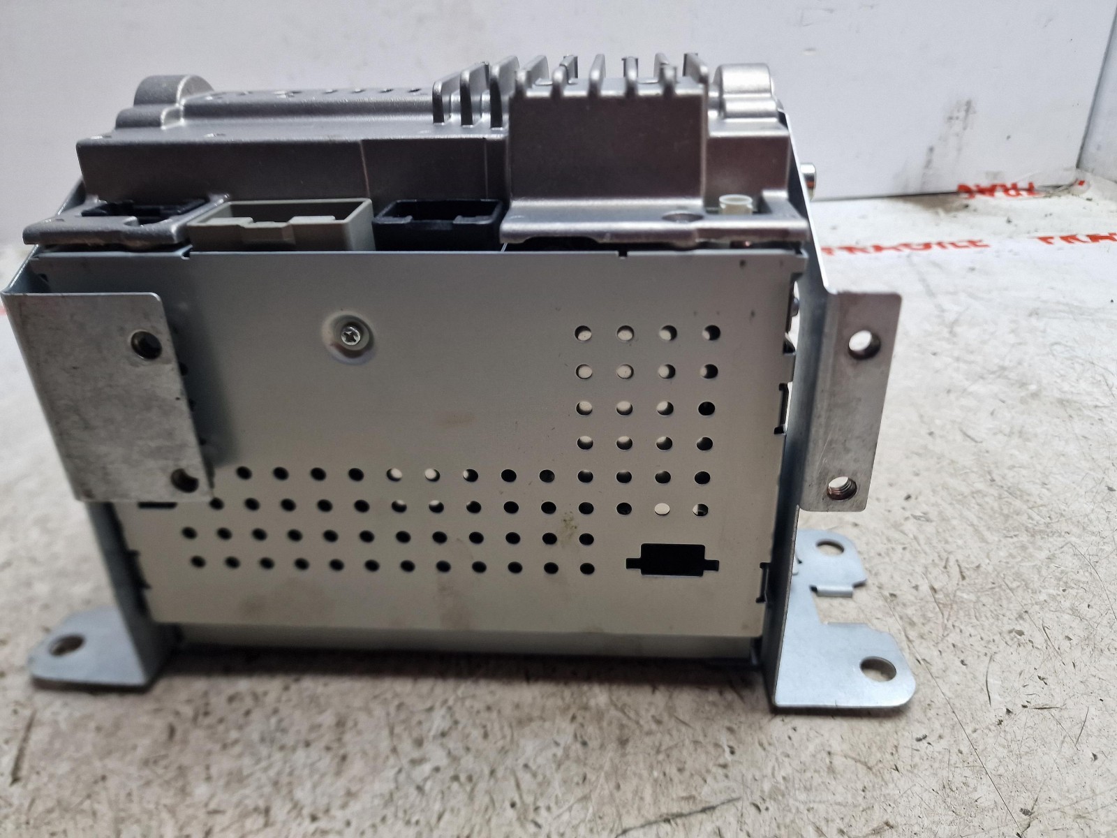 JAGUAR XF MULTIMEDIA RADIO CD PLAYER HEAD UNIT 7F6N18C815AB X250 2007 – 2011