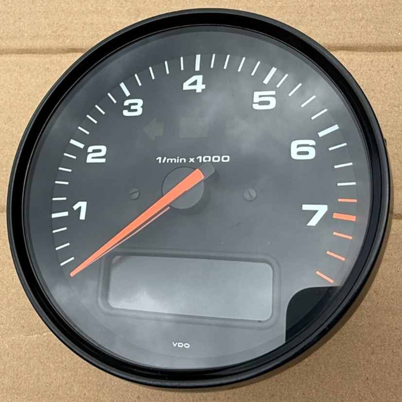 Porsche 964 993 Tachometer Speedometer Board Computer Speedometer 96464131100 VDO