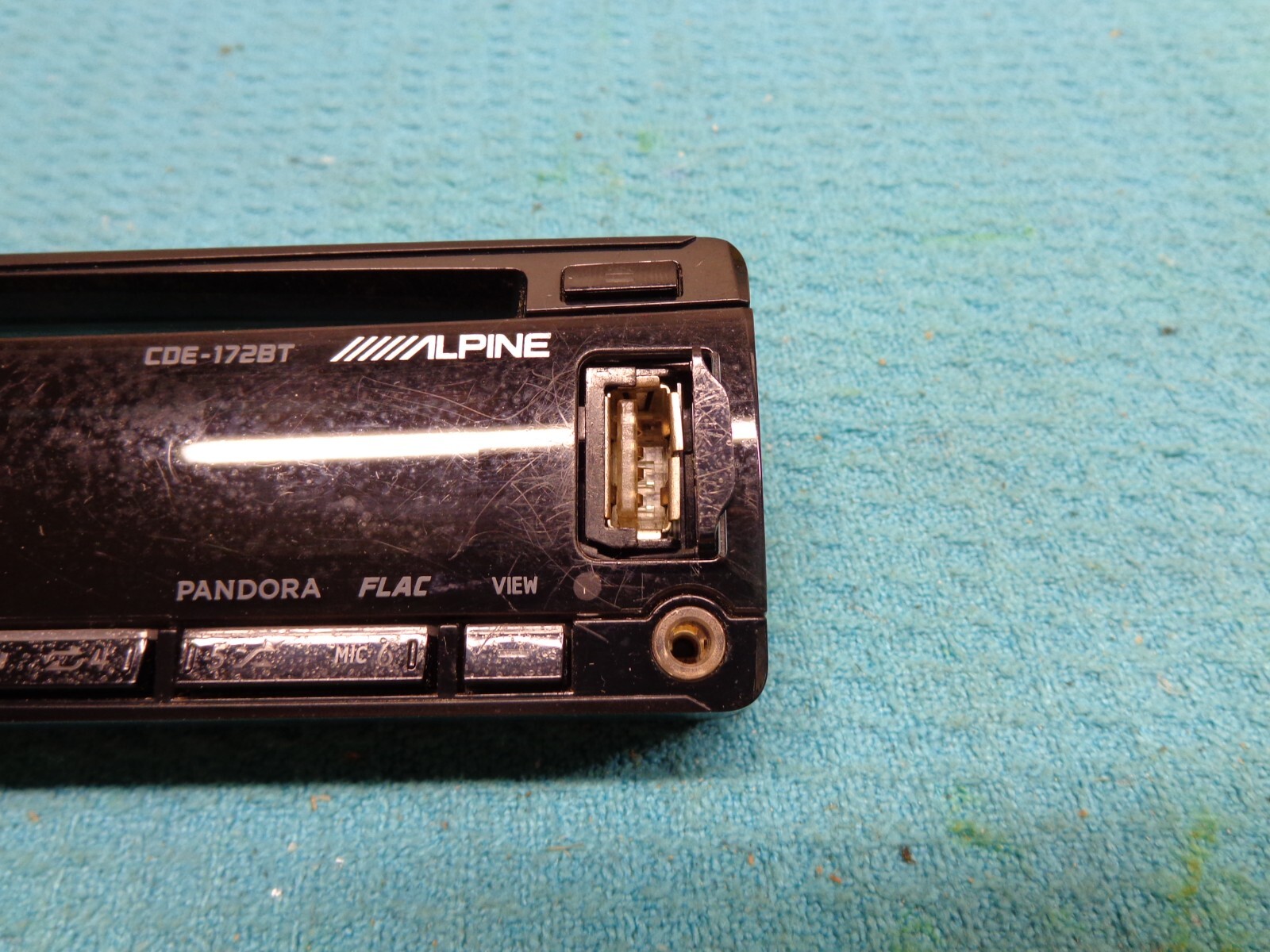 ALPINE STEREO FACE PLATE RADIO FACEPLATE ONLY CDE-172BT