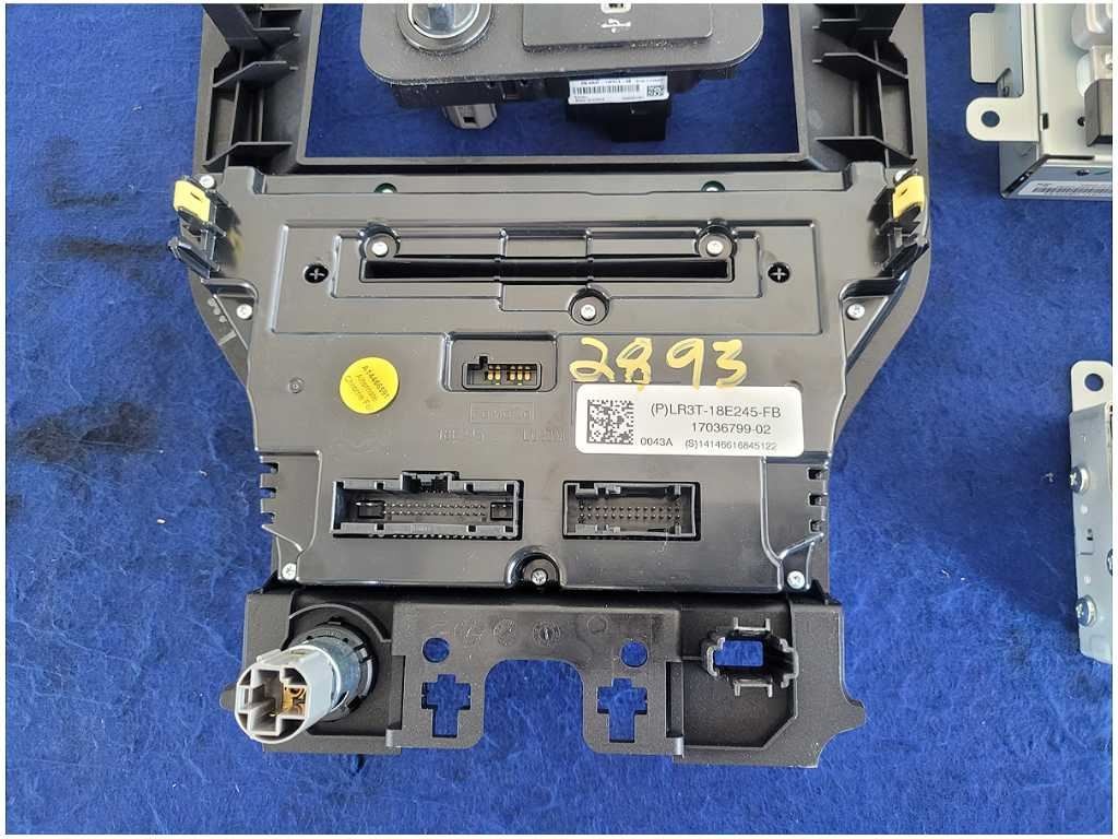 2023 Ford Mustang GT S550 Sync 3 Receiver Audio Face Plate Heat 2893