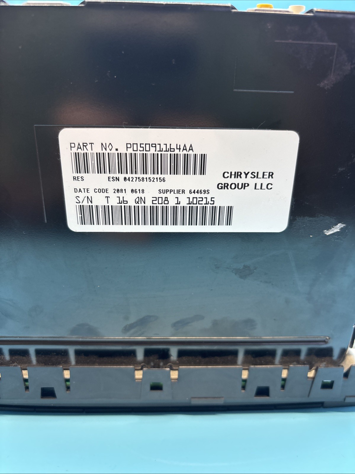 OEM Chrysler Jeep Dodge Ram Radio P05091164AA RES AM FM CD MP3 Sirius AUX