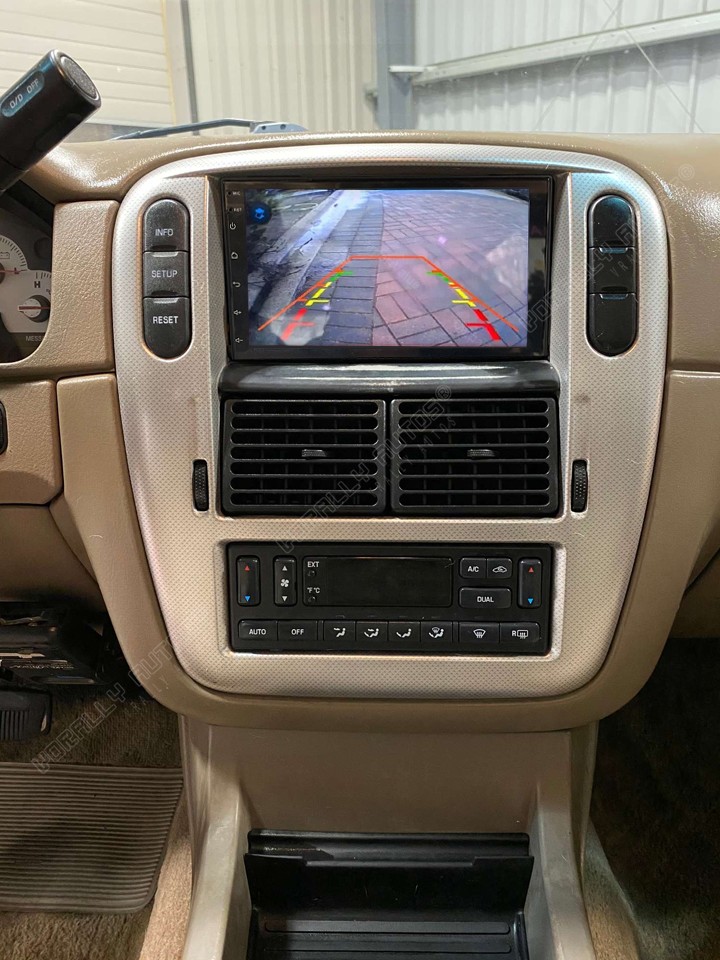 For 1998-2005 Ford Explorer 7″ Android 15 Wireless Carplay Car Stereo Radio GPS