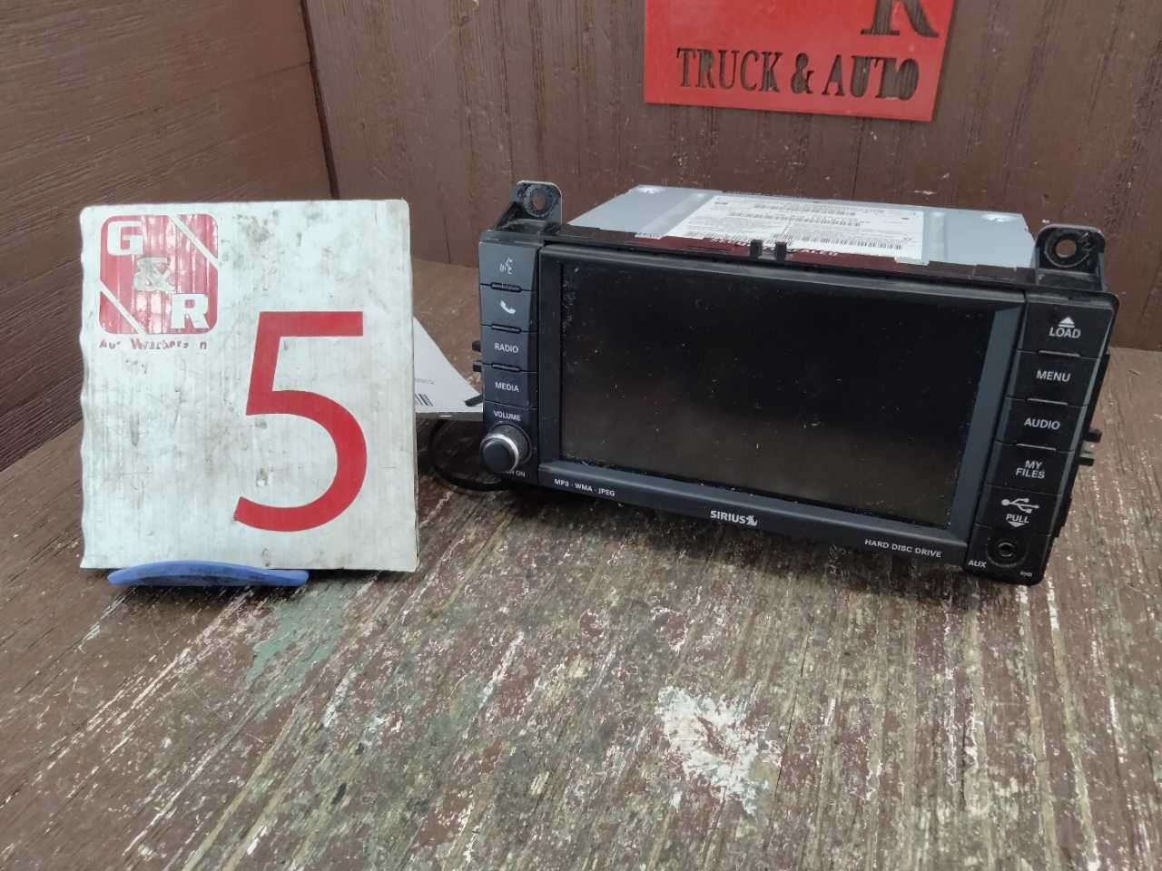 2011 JEEP GRAND CHEROKEE RADIO AM FM DVD RECEIVER MULTIMEDIA RHB 05064839AF