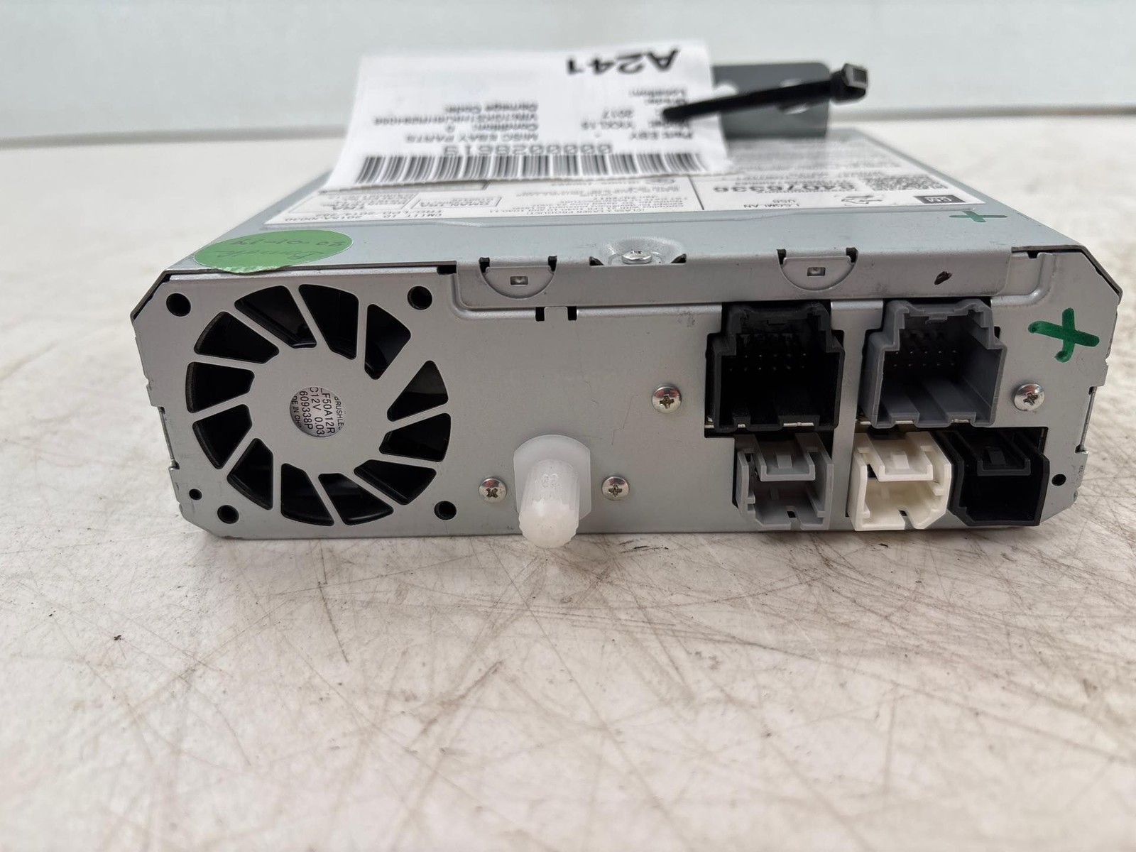 2017 GMC YUKON XL 6.2L CD Receiver Player OEM