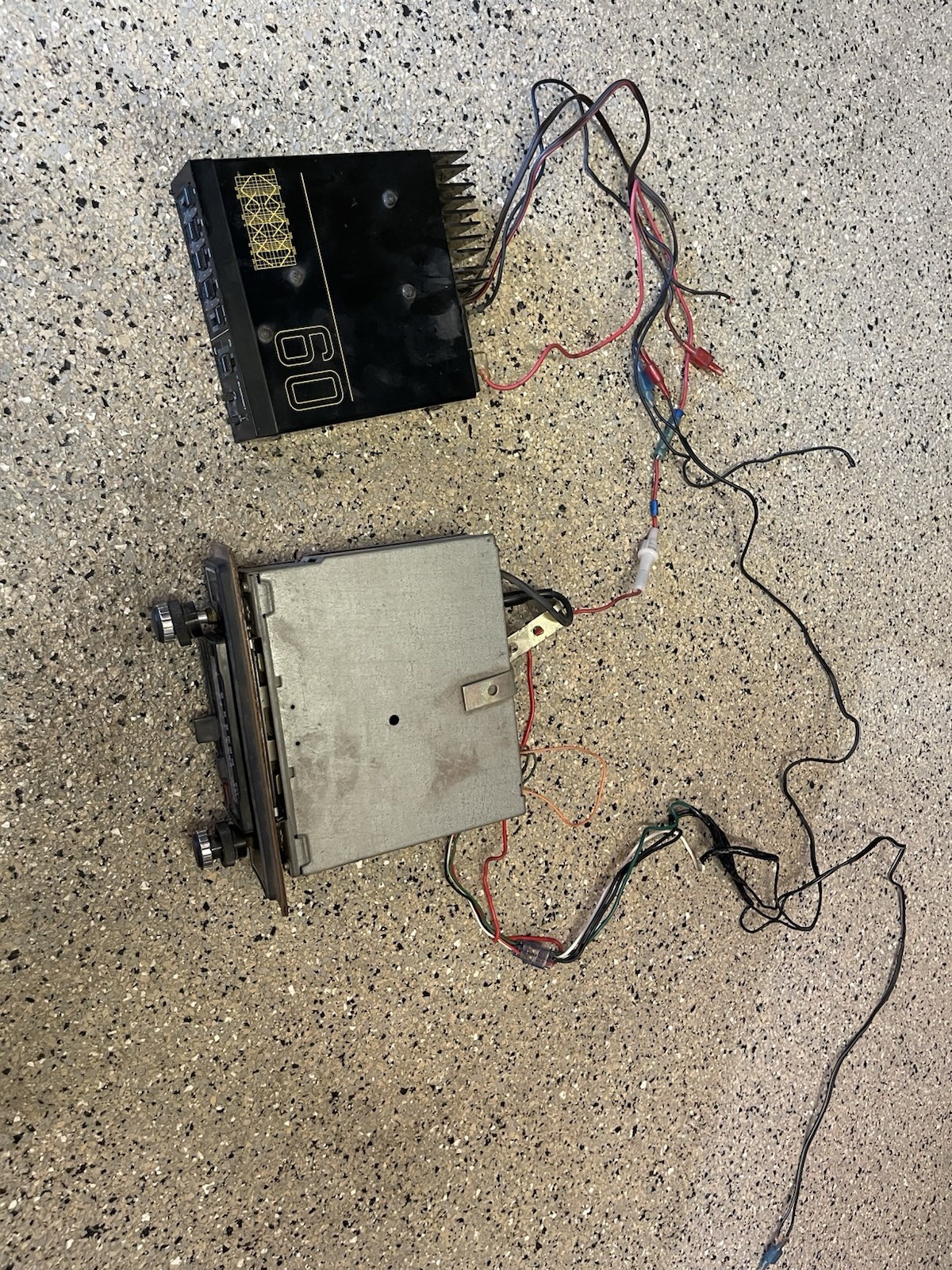 Model CR – 4090 1976 1977 1978 PORSCHE BLAUPUNKT CASSETTE/AM-FM RADIO