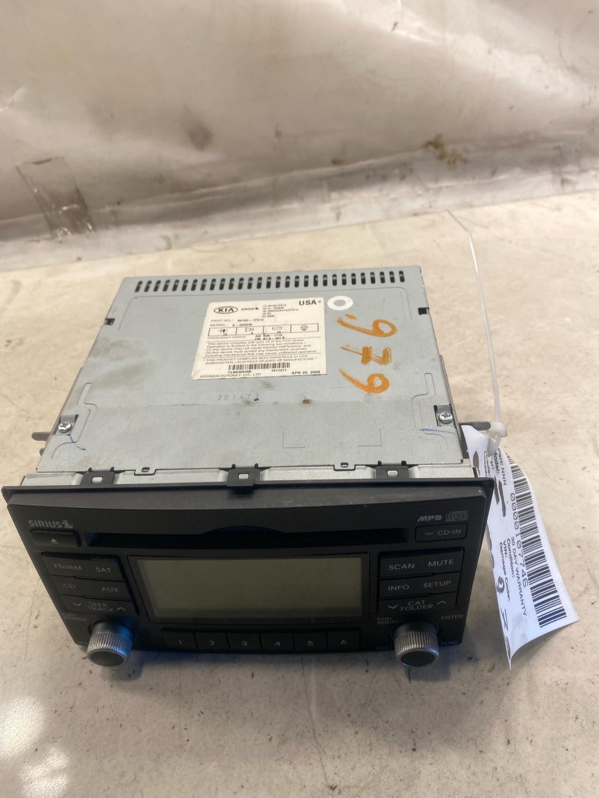 2005 – 2010 KIA SPORTAGE Radio Receiver CD Player with Display Screen 961601F610