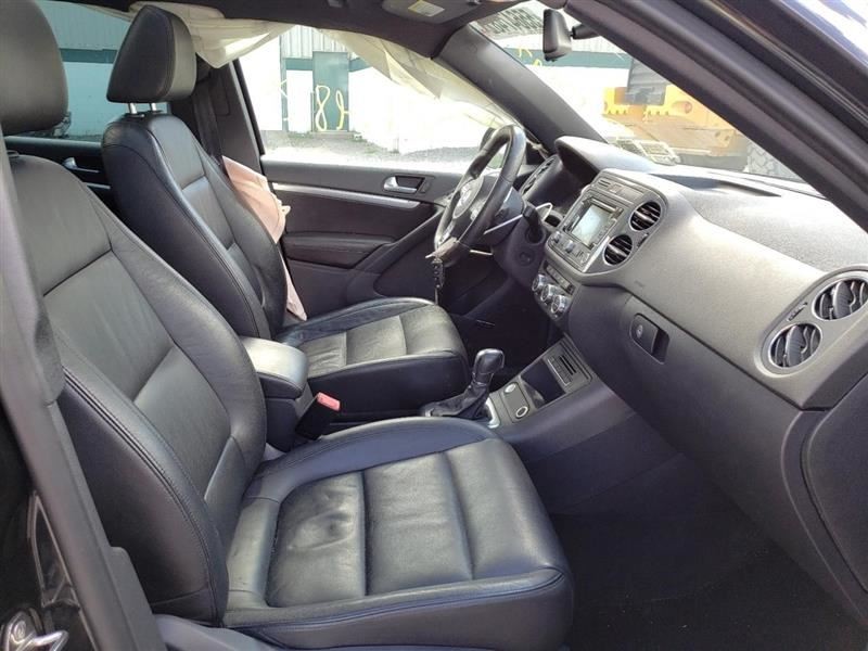 Audio Equipment Radio Receiver Am-fm-cd-dvd-navigation Fits 09-17 TIGUAN 3633150