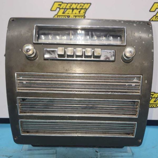 UNTESTED 6VOLT A/M RADIO FITS 1951 PLYMOUTH 1160833