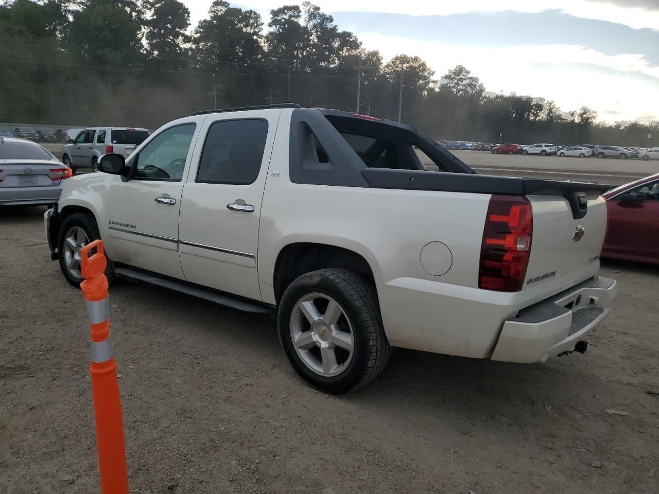 Audio Equipment Radio Opt Uvb ID 25894202 Fits 08-09 TAHOE 1944493
