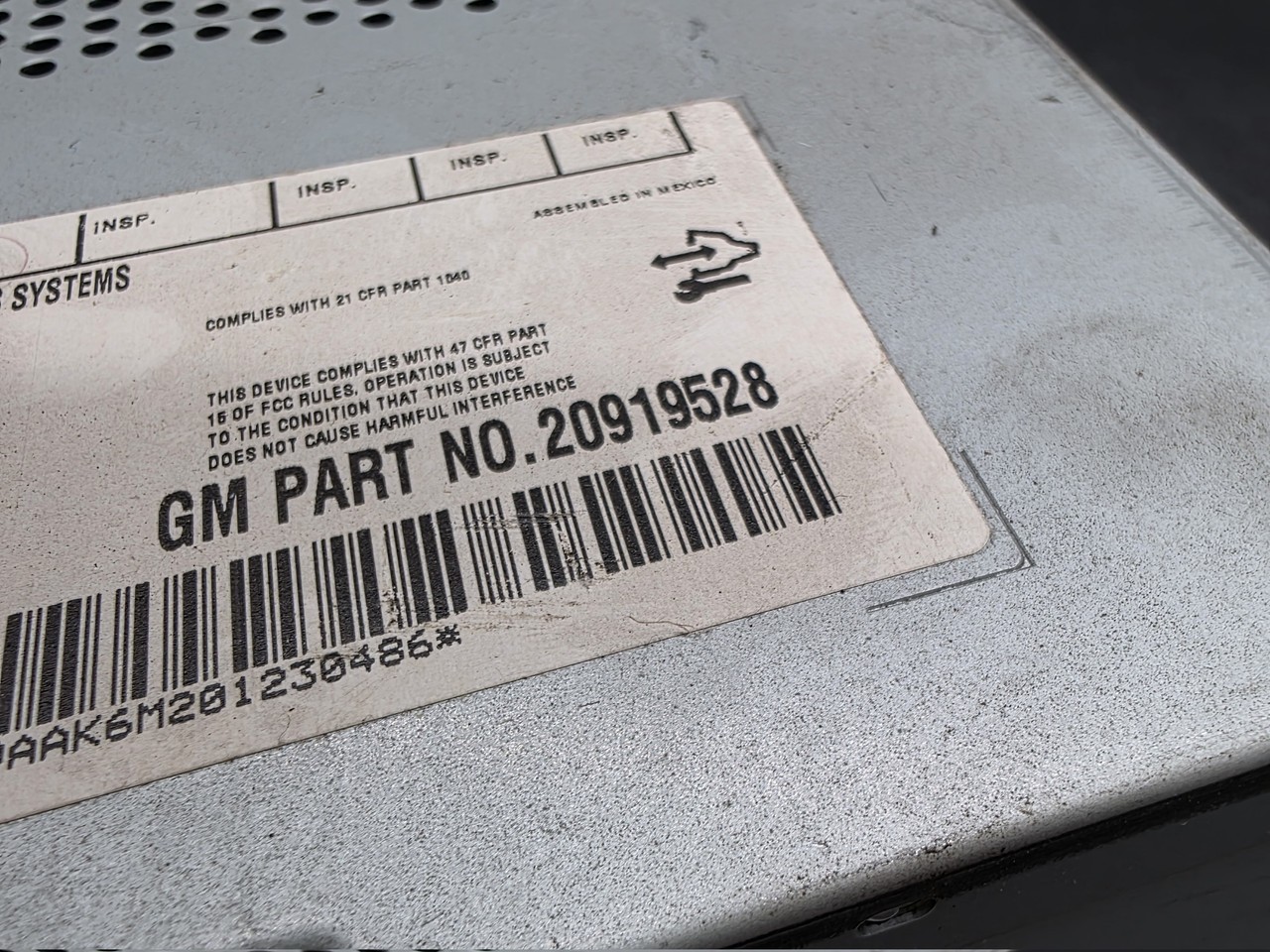 OEM 09-10 Chevy Cobalt AM/FM CD Radio 20919528 Used