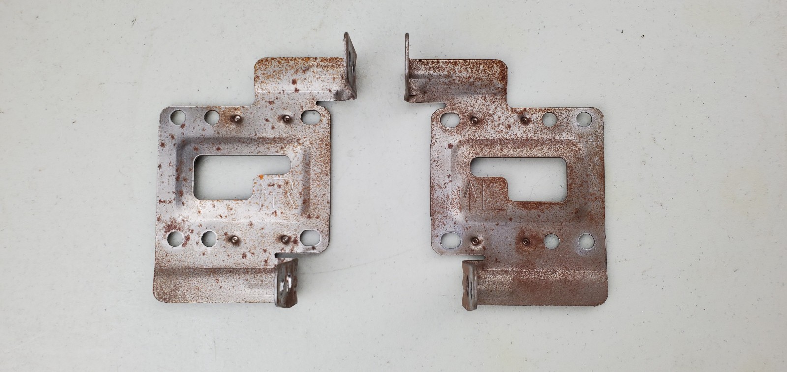 2018-2019 Nissan Versa Radio Head Unit Mount Bracket Set of 2 OEM