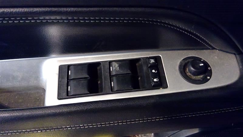 Audio Equipment Radio Classic Style Receiver Sirius Fits 11-17 COMPASS 914