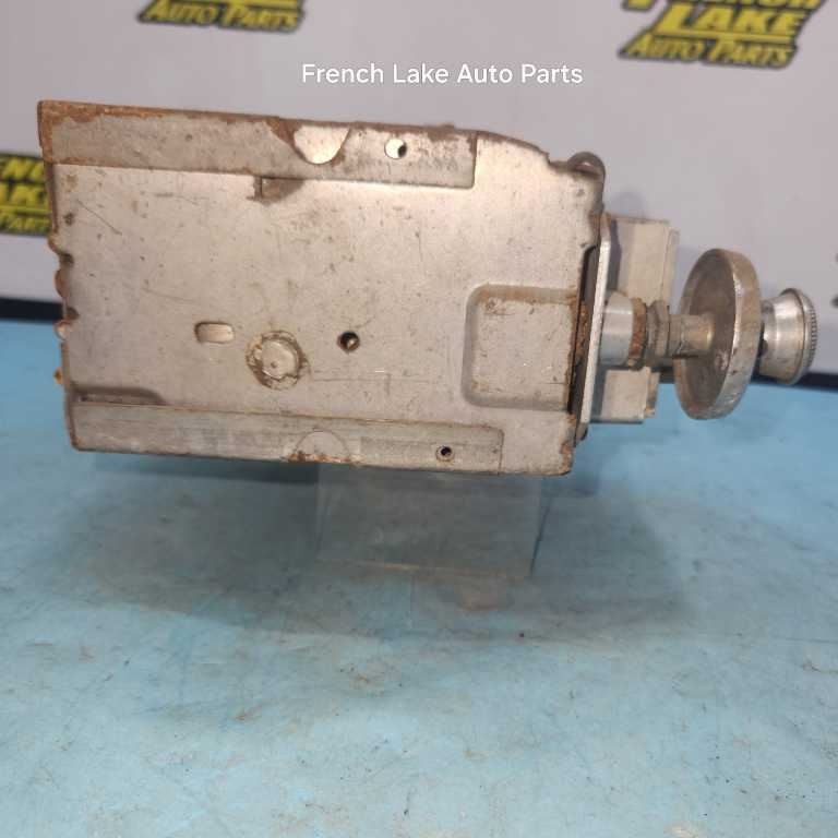 UNTESTED A/M Radio 7291063 Fits 1965 OLDSMOBILE F85 1253283